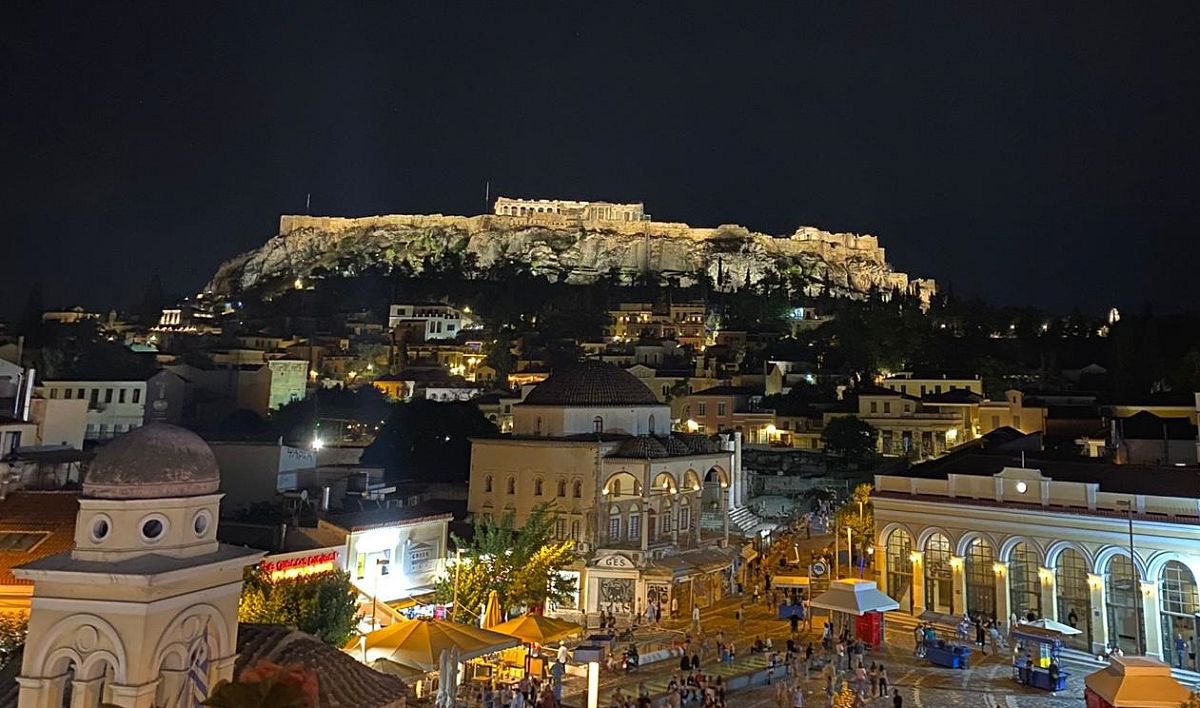 titelbild_Athen bei Nacht